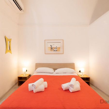 Villari Guest House By Domusextra 那不勒斯 外观 照片